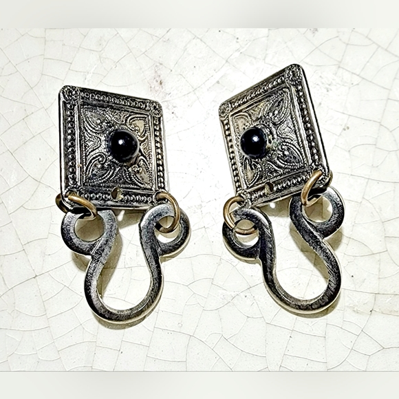 Vintage Silver with black stone Art Deco  clip on earrings - Picture 3 of 5